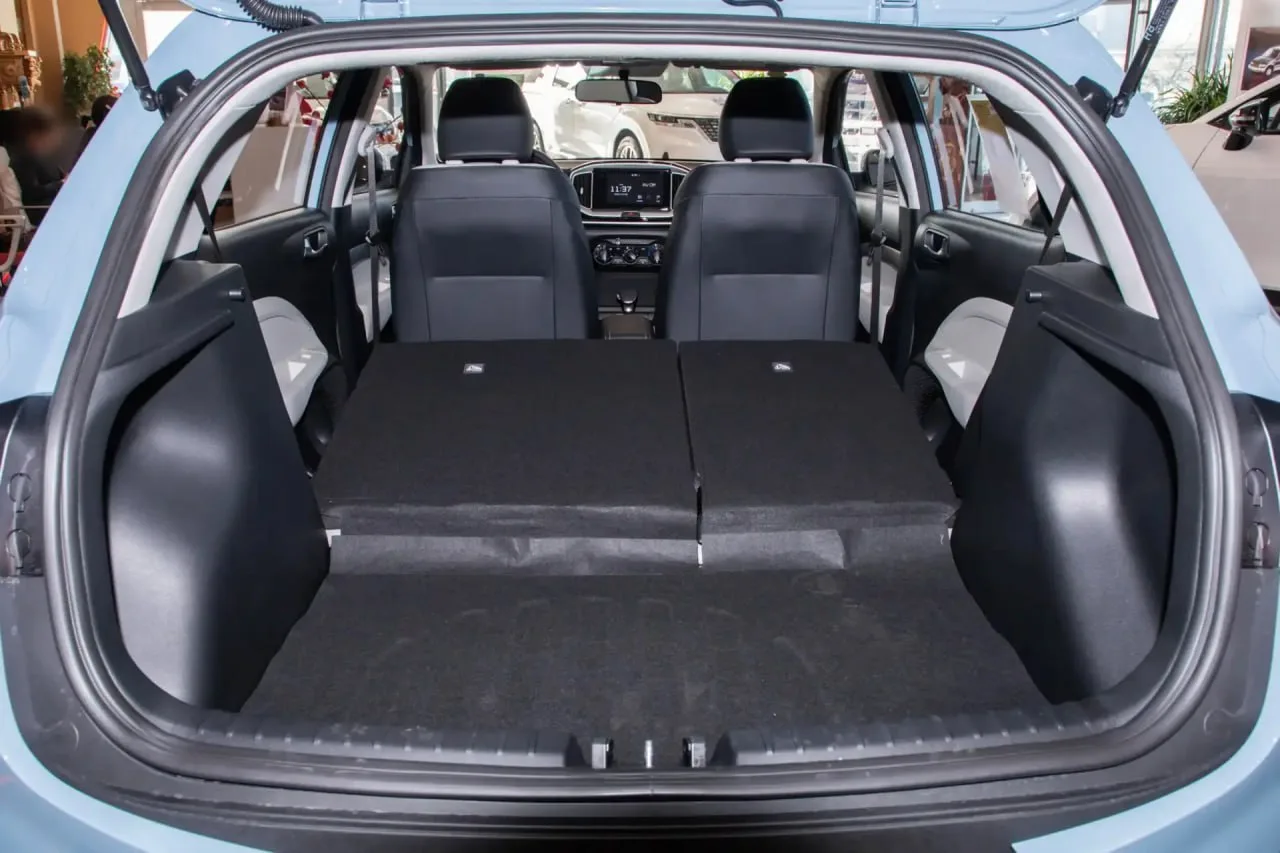 🚘 Новый Kia KX1 (Stonic) из Китая — ваш идеальный городской кроссовер!  Год выпуска: 2025. Двигатель