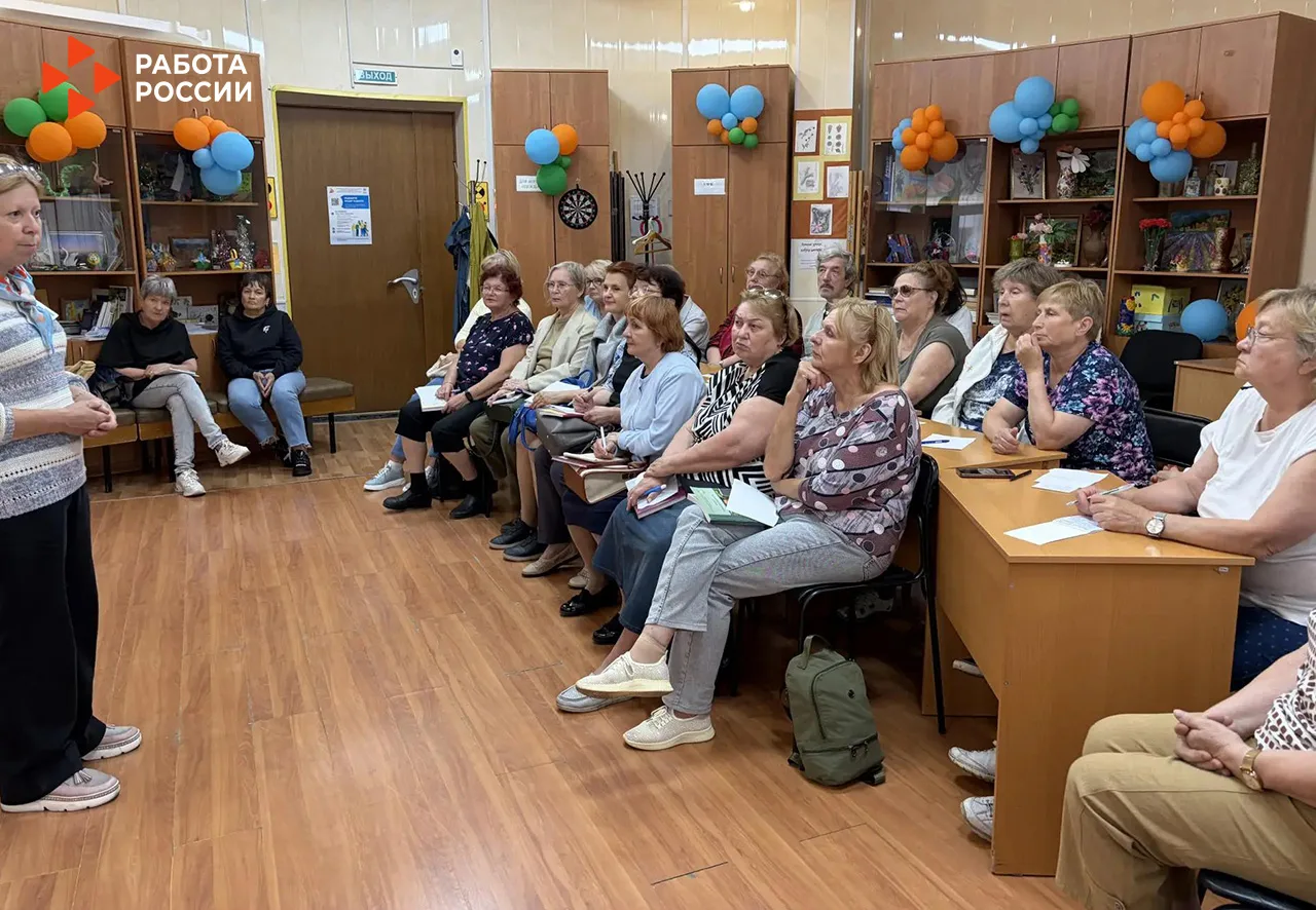 Активное долголетие 🧩

Встреча Клуба поколений прошла в содружестве со Школой пожилого возраста Ком