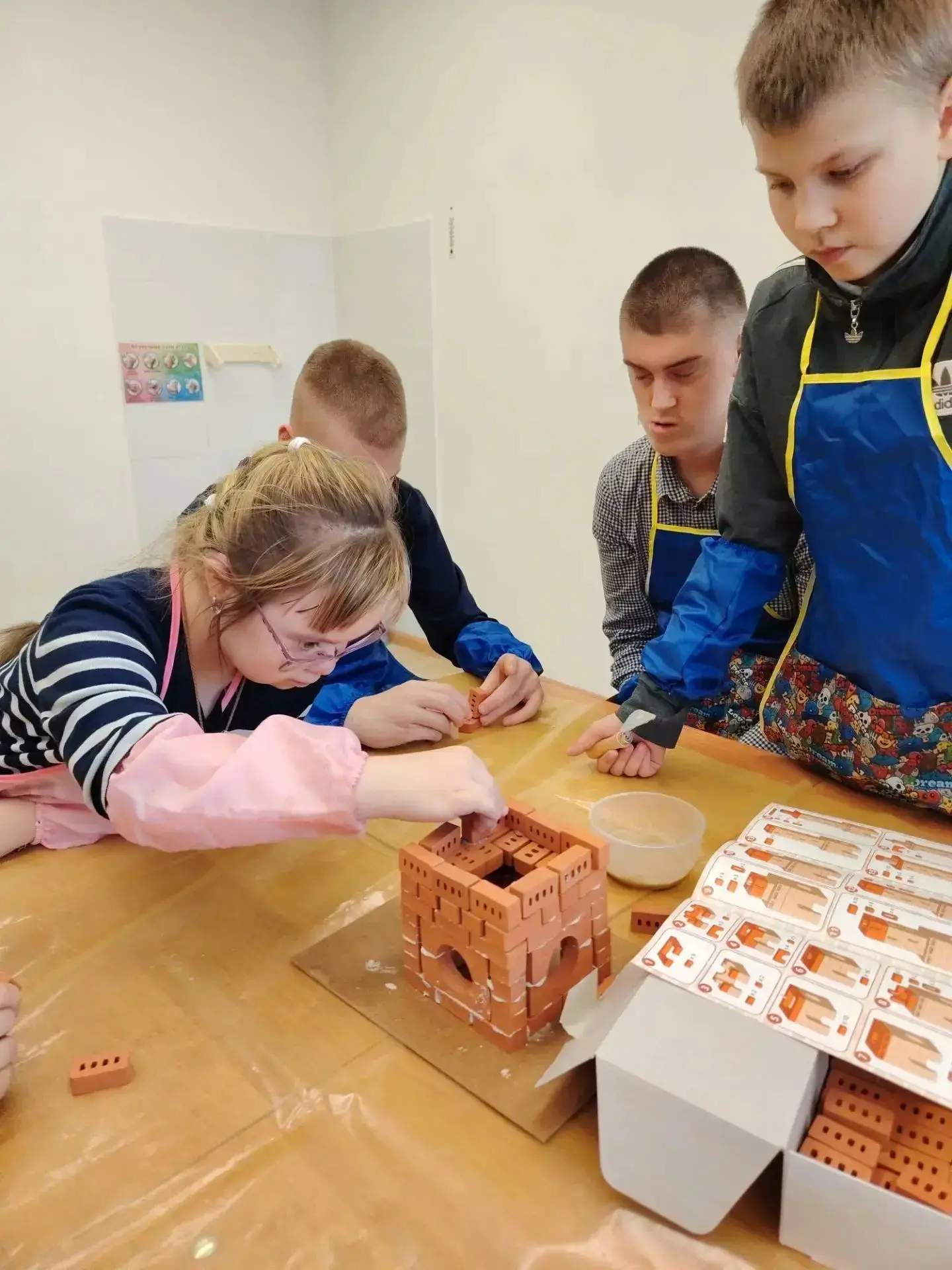 В нашем дополнительном объединении «Мастерская чудес» ребята не просто учатся — они про...