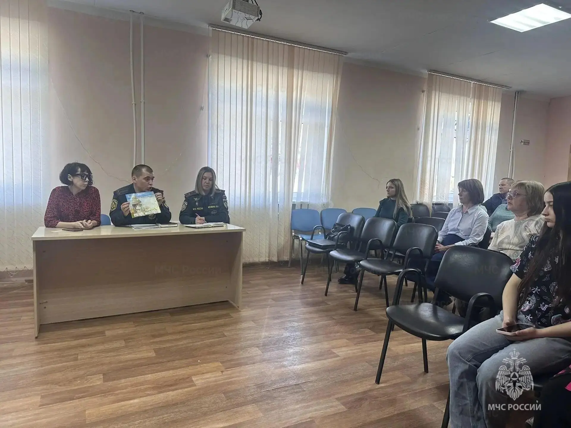 📍В Суворовском и Дубенском районах подвели комплексную профилактическую работу с населением  Сотрудн