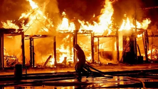 Из-за атак России "Ашан" и другие крупные сети Киева готовятся к проблемам с передвижен...