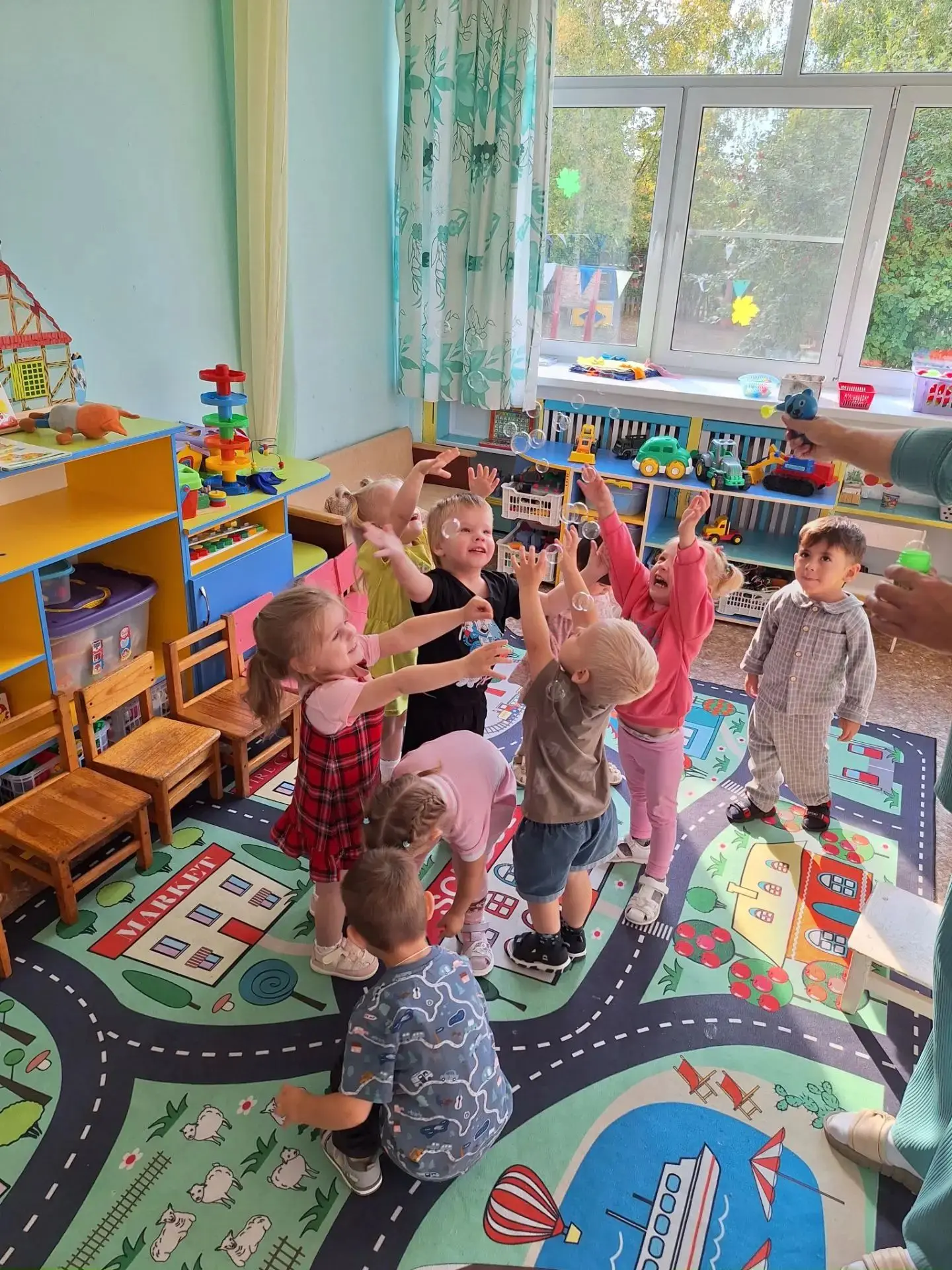 Вот пролетел наш день,