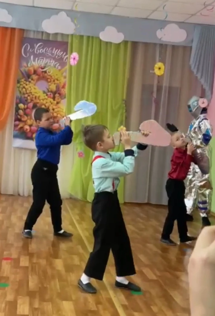 8 марта группа "Улыбка"