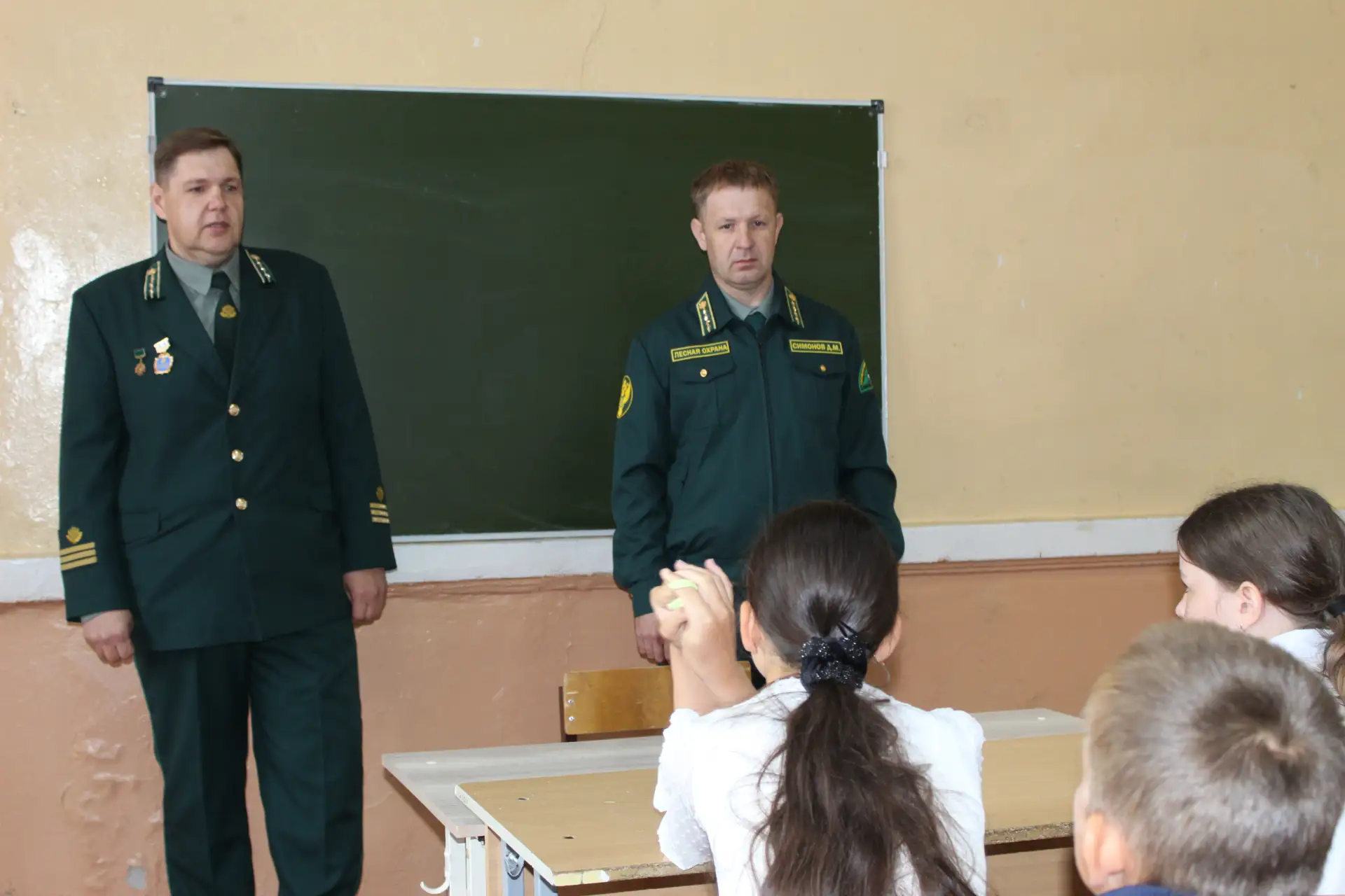 🗓️ Новый дайджест праздничных мероприятий в день последнего звонка