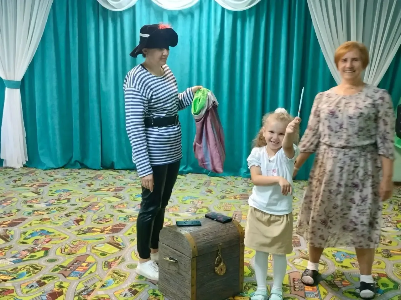 С новым годом, друзья!