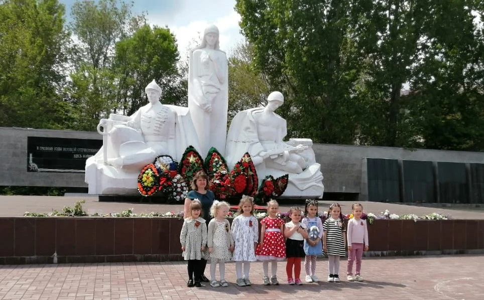 Александровский музей в «День памяти и скорби» приглашает участников школьных лагерей и воспитаннико