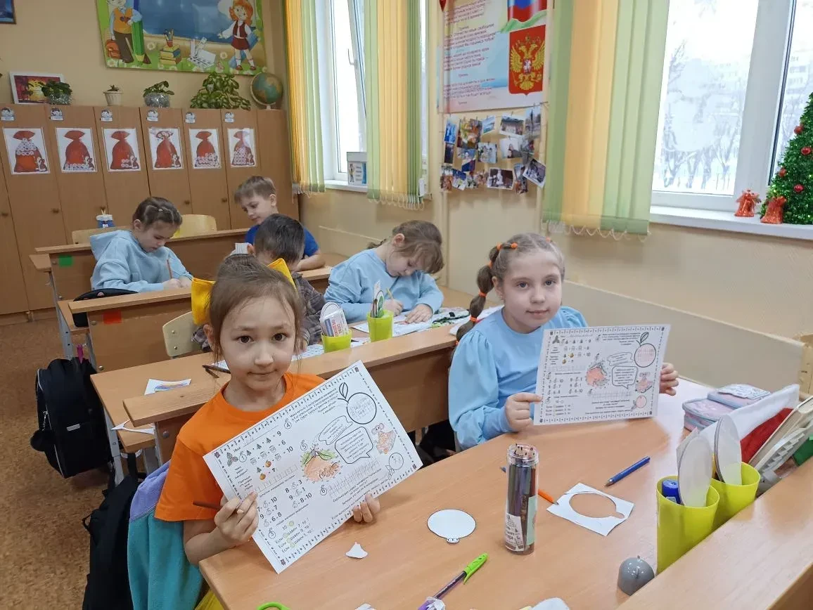 26 декабря в нашем 1А классе прошёл замечательный День мандаринов!   Мы начали его с весёлого мультф