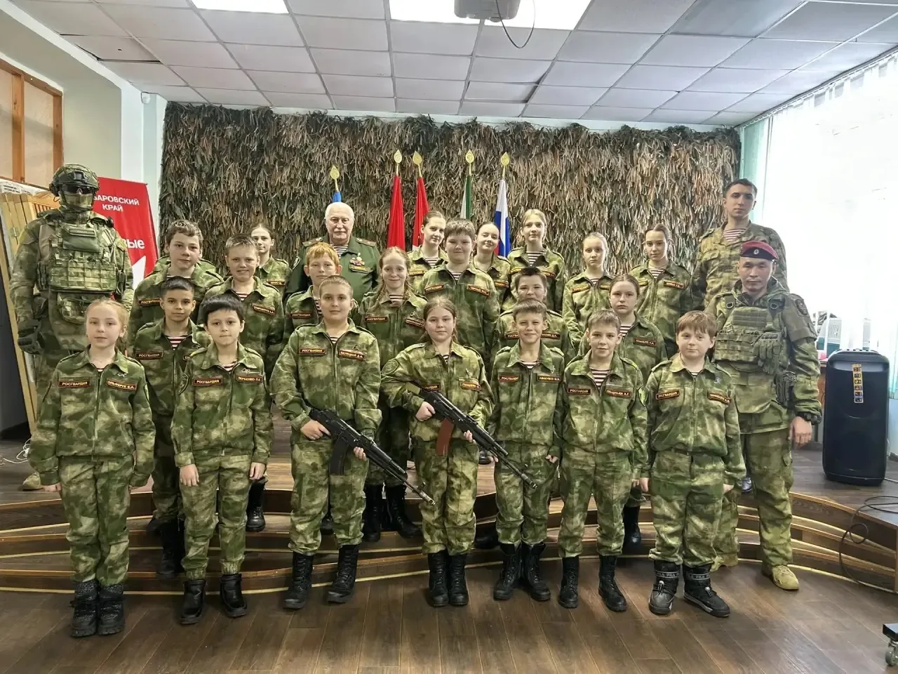 🌟🇷🇺 Дорогие друзья! 🇷🇺🌟  С радостью сообщаем, что кадетский класс нашей школы активно готовится к уч