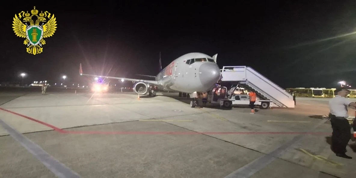 Самолет «Сочи-Архангельск» совершил экстренную посадку ✈️