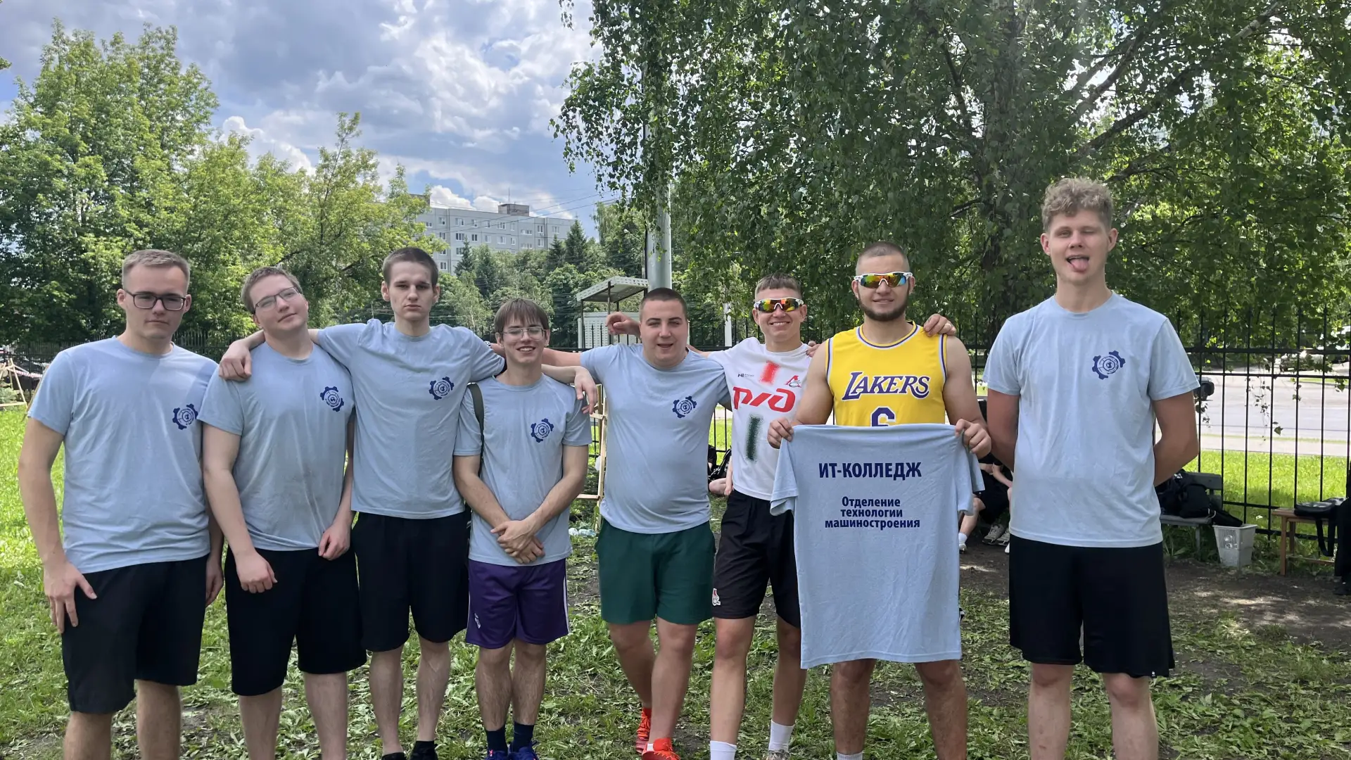 Решающие матчи 🏃‍♂️️

В Пензенском колледже информационных и промышленных технологий состоялись дол