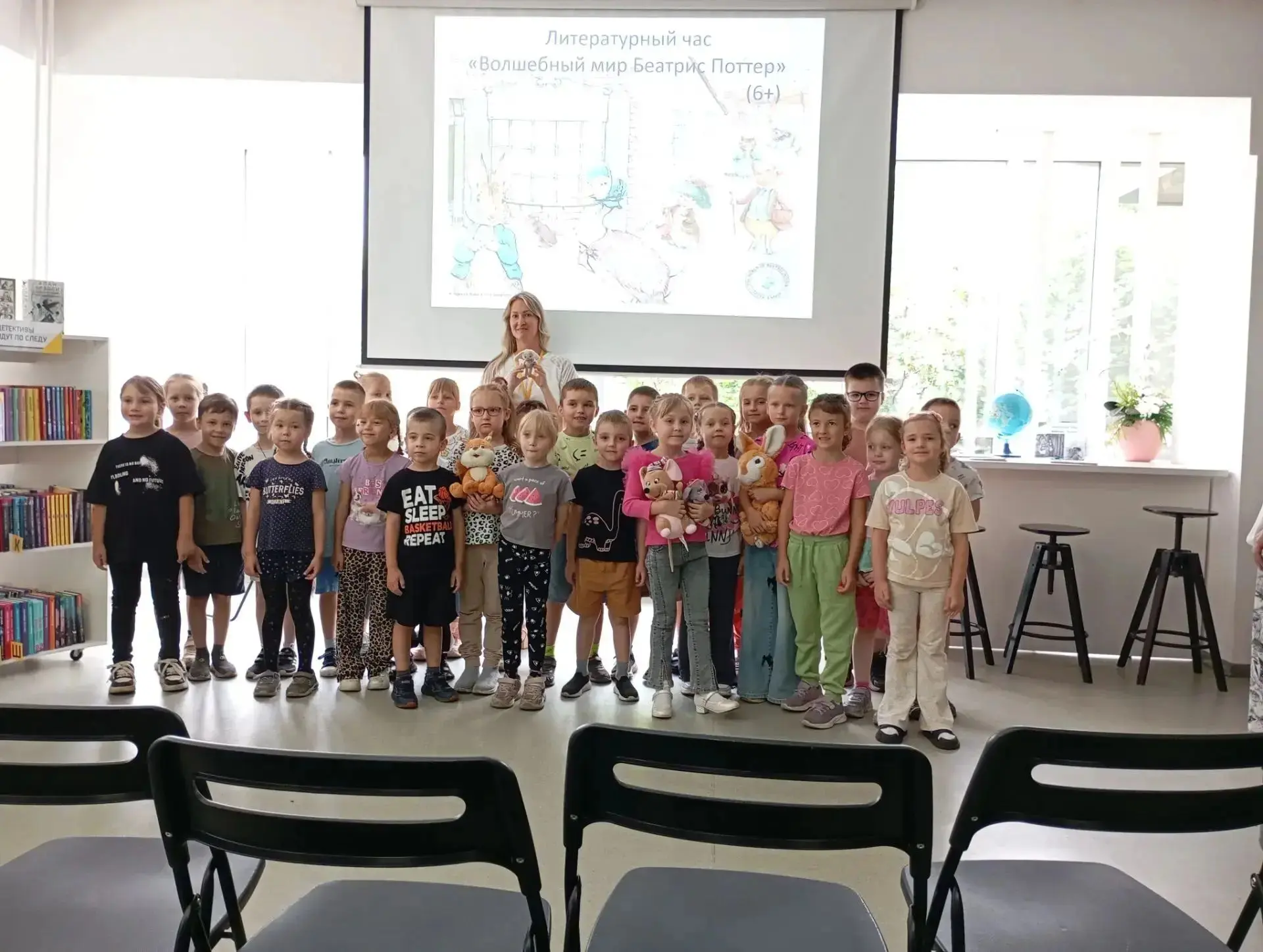 📚Экскурсия по библиотечному царству.
Ребята группы "Пчелка" 🐝 посетили библиотеку семейного чтения