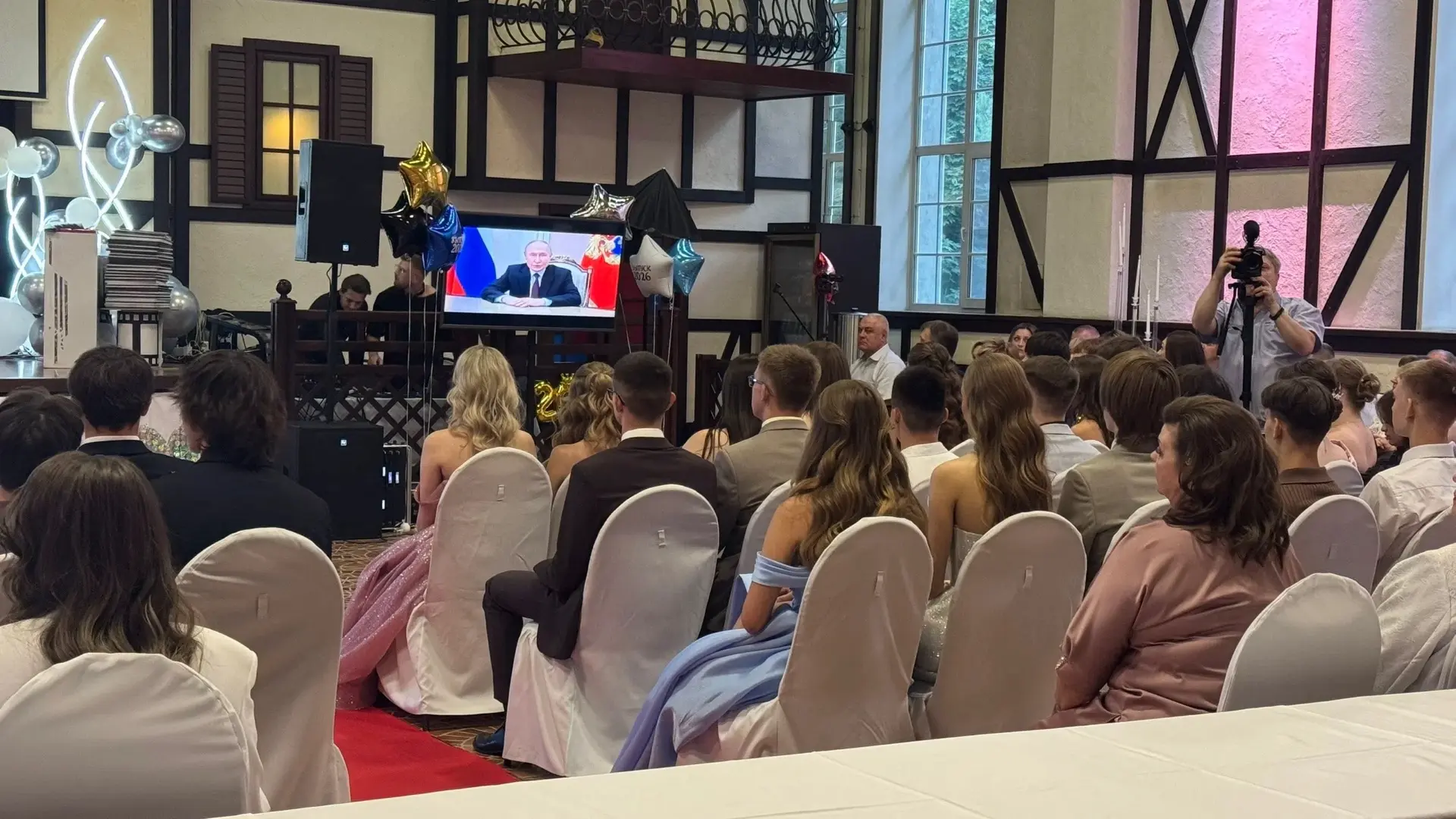 🎉 Выпускной 2026: вечер, который останется в сердце! 🎉

✨ В торжественном зале кафе «Перун» состоя