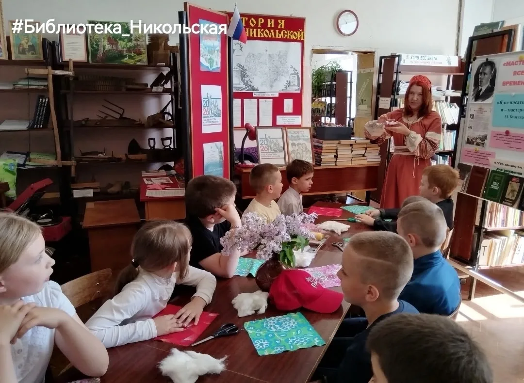 📚В Никольской сельской библиотеке прошел мастер-класс, приуроченный к «Году единства н...