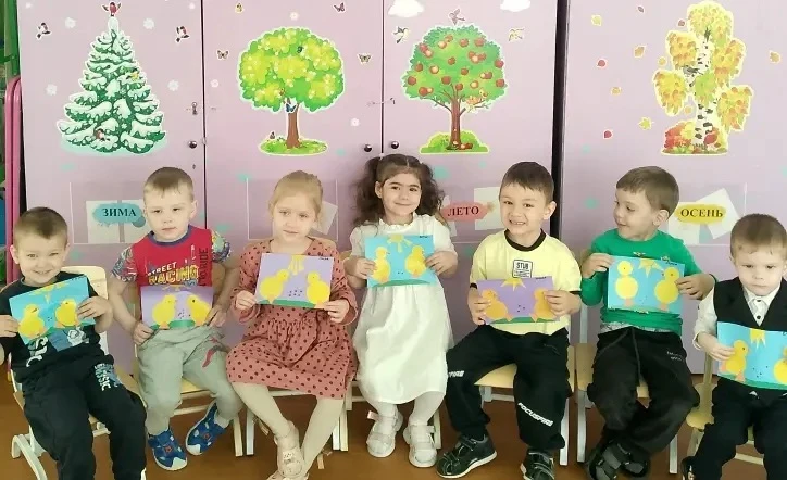Мы рады поделиться с вами яркими и тёплыми моментами из жизни нашей второй младшей группы «Семицвети