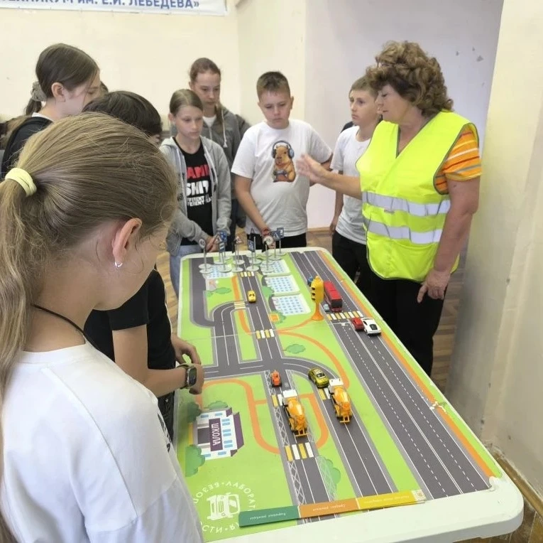 🚦ЛАБОРАТОРИЯ БЕЗОПАСНОСТИ🚦

Ребята из лагеря «Эрудит» стали участниками уникального образовательно