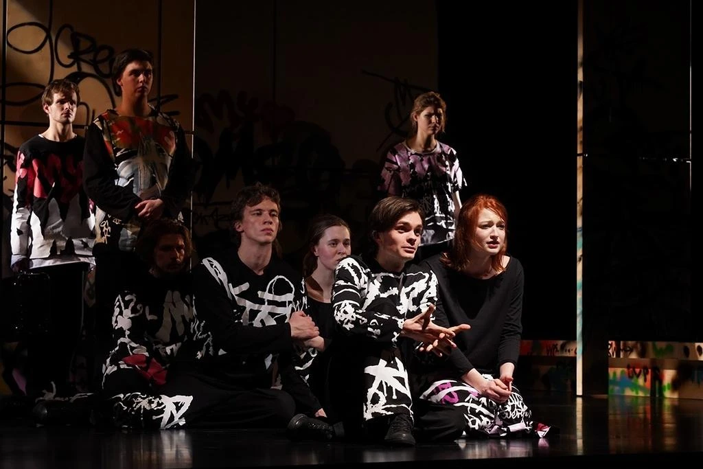 «В коллекции TheatreHD – энергичная работа мастера; коллаж трагических сюжетов и тексто...