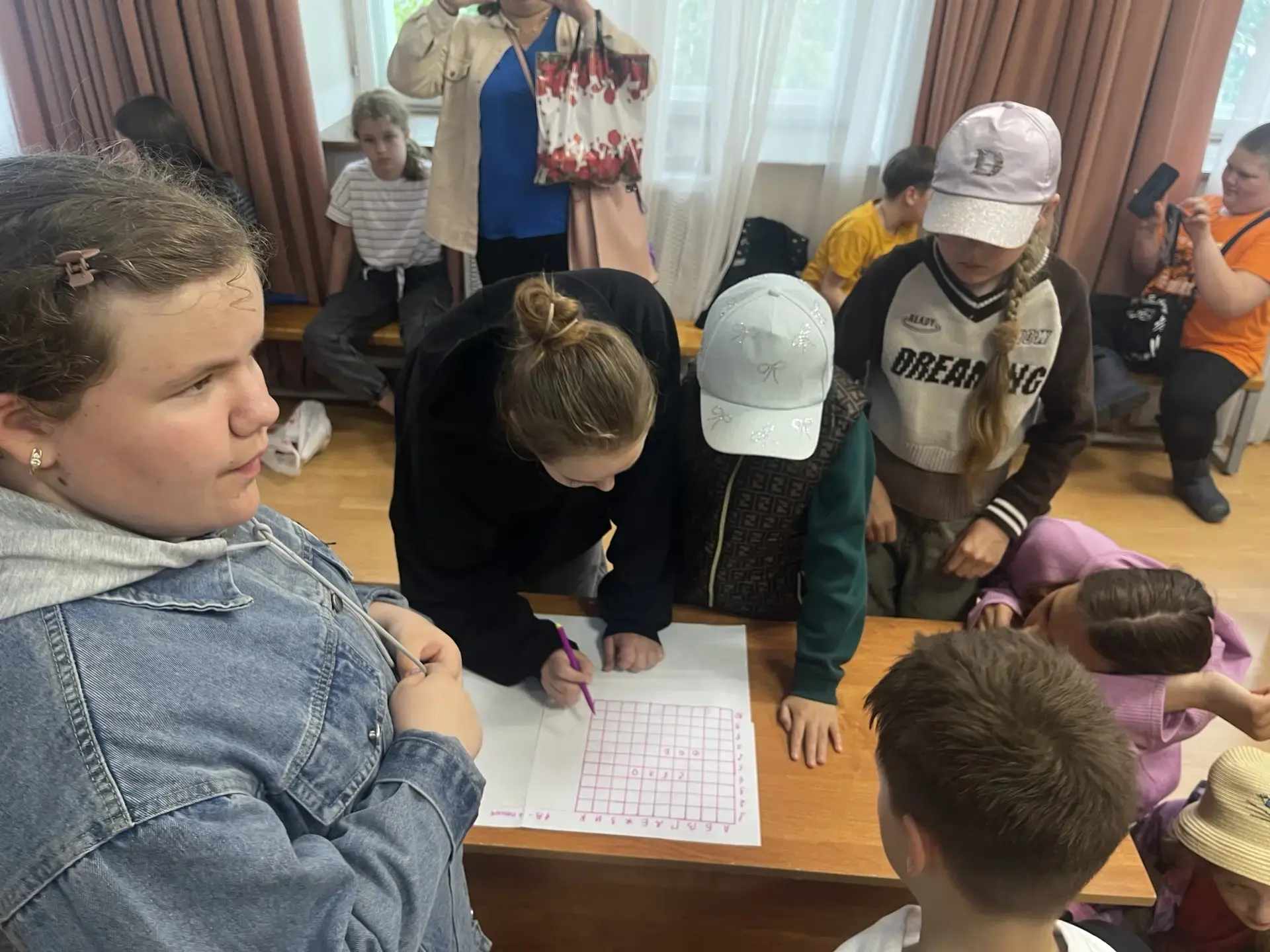 ☀️ Новости из лагеря ☀️
За последние несколько дней у нас произошло столько всего интересного — дели