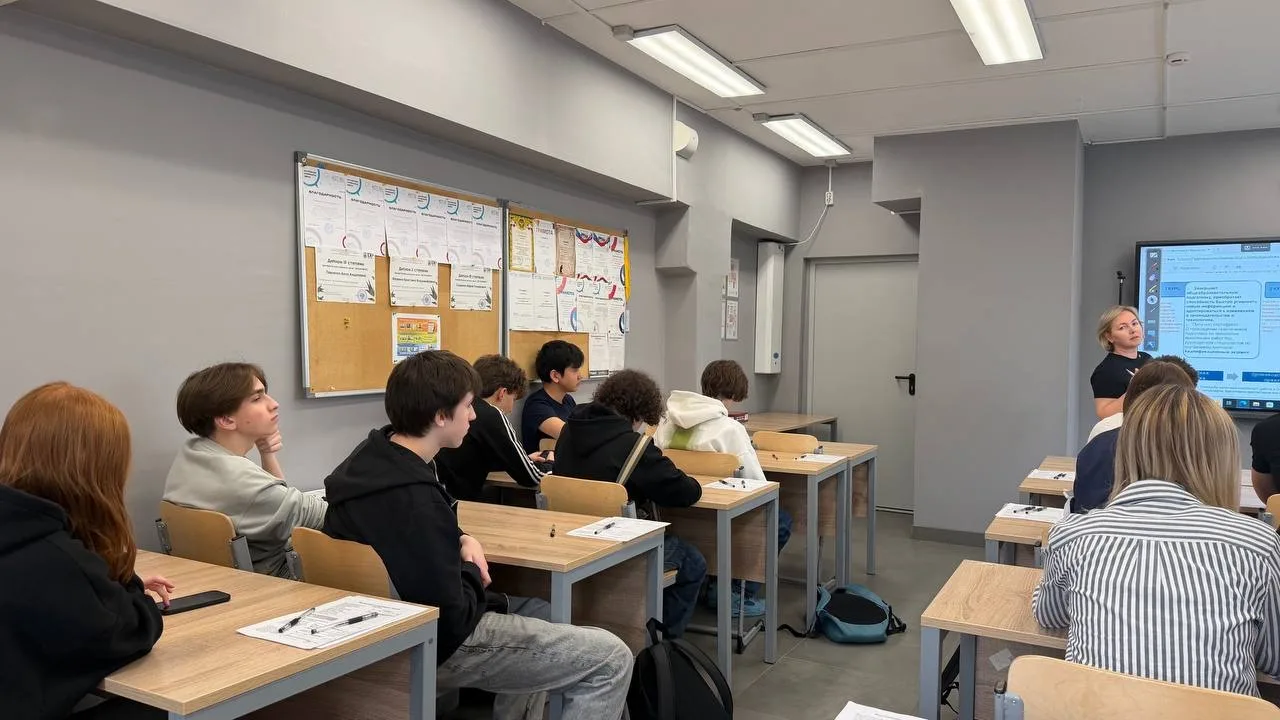 🎓 Под руководством социального педагога Татьяны Анатольевны Шуст и советника директора по воспитанию