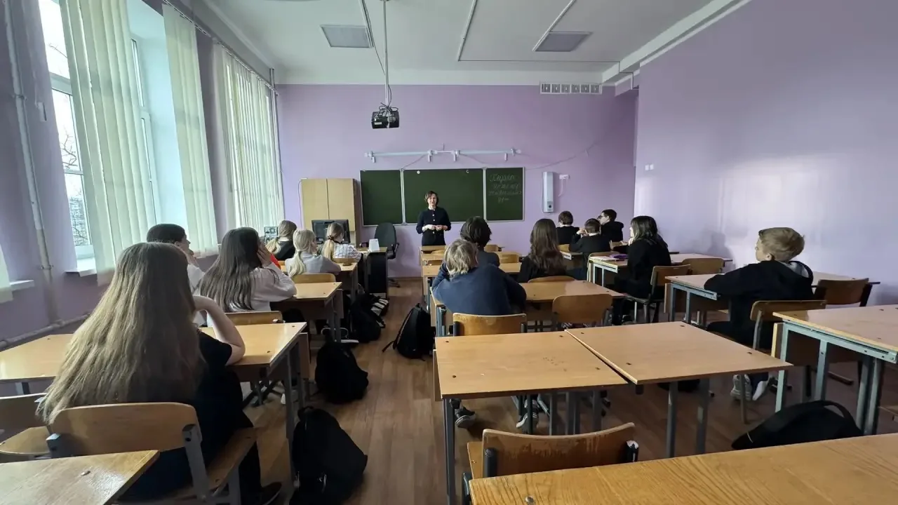 👩‍🏫 «Педагоги — не только учителя!» — так можно было бы назвать встречу, которая прошла в 6 «В» в ра