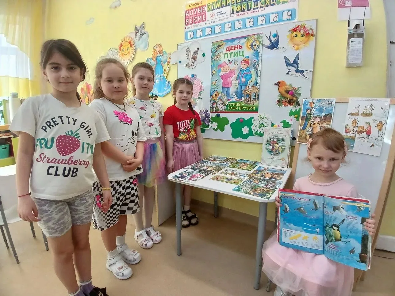 🦢Экологическая акция "День птиц" в дошкольном отделении  🌏Ежегодно 1 апреля вся планета отмечает Меж
