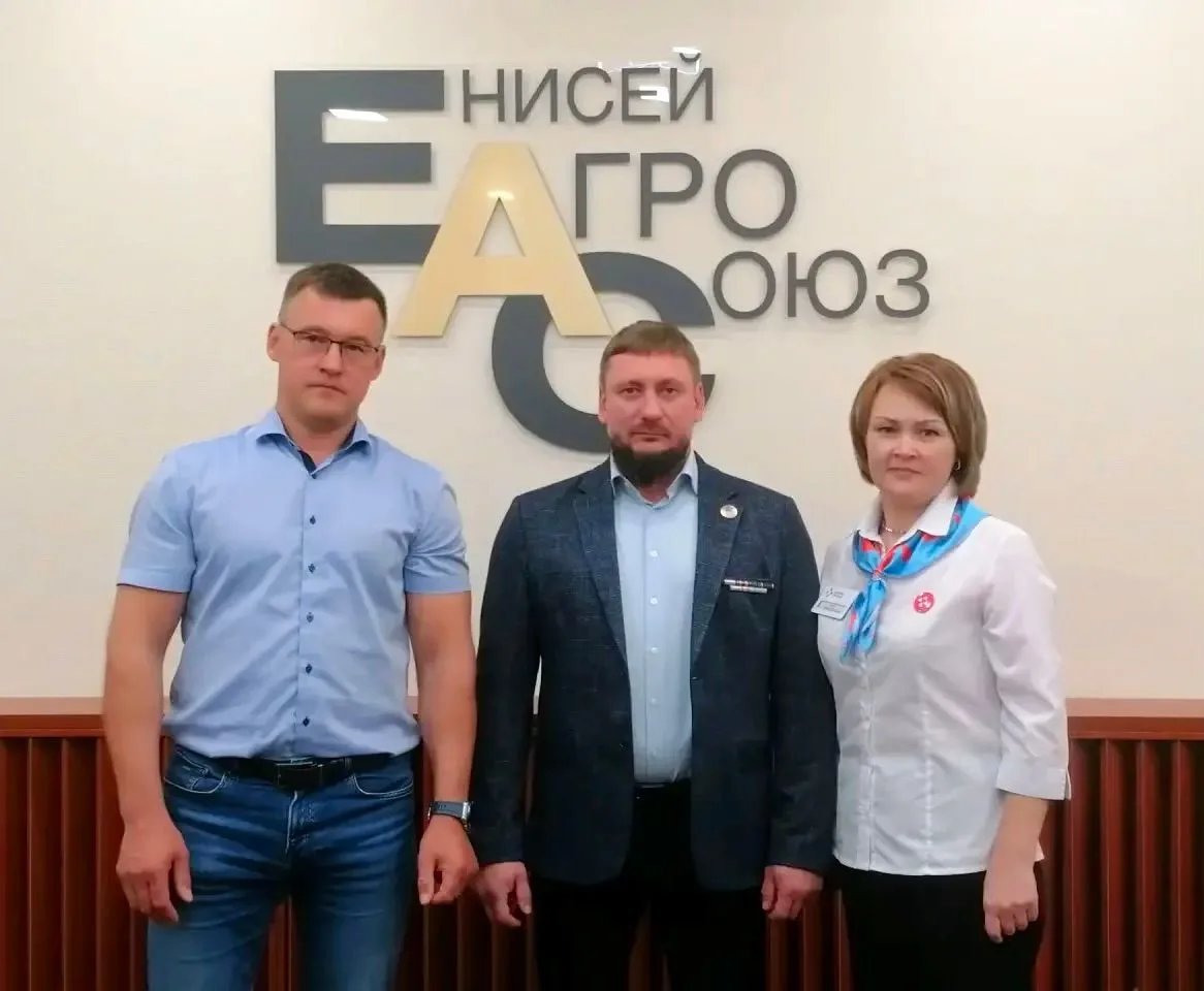 Станислав Салашнёв провел рабочие встречи в территориях края