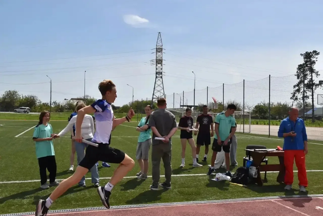 🏃‍♂️🏅 13 мая состоялся турнир по лёгкой атлетике среди юношей и девушек в рамках Студенческой спорти
