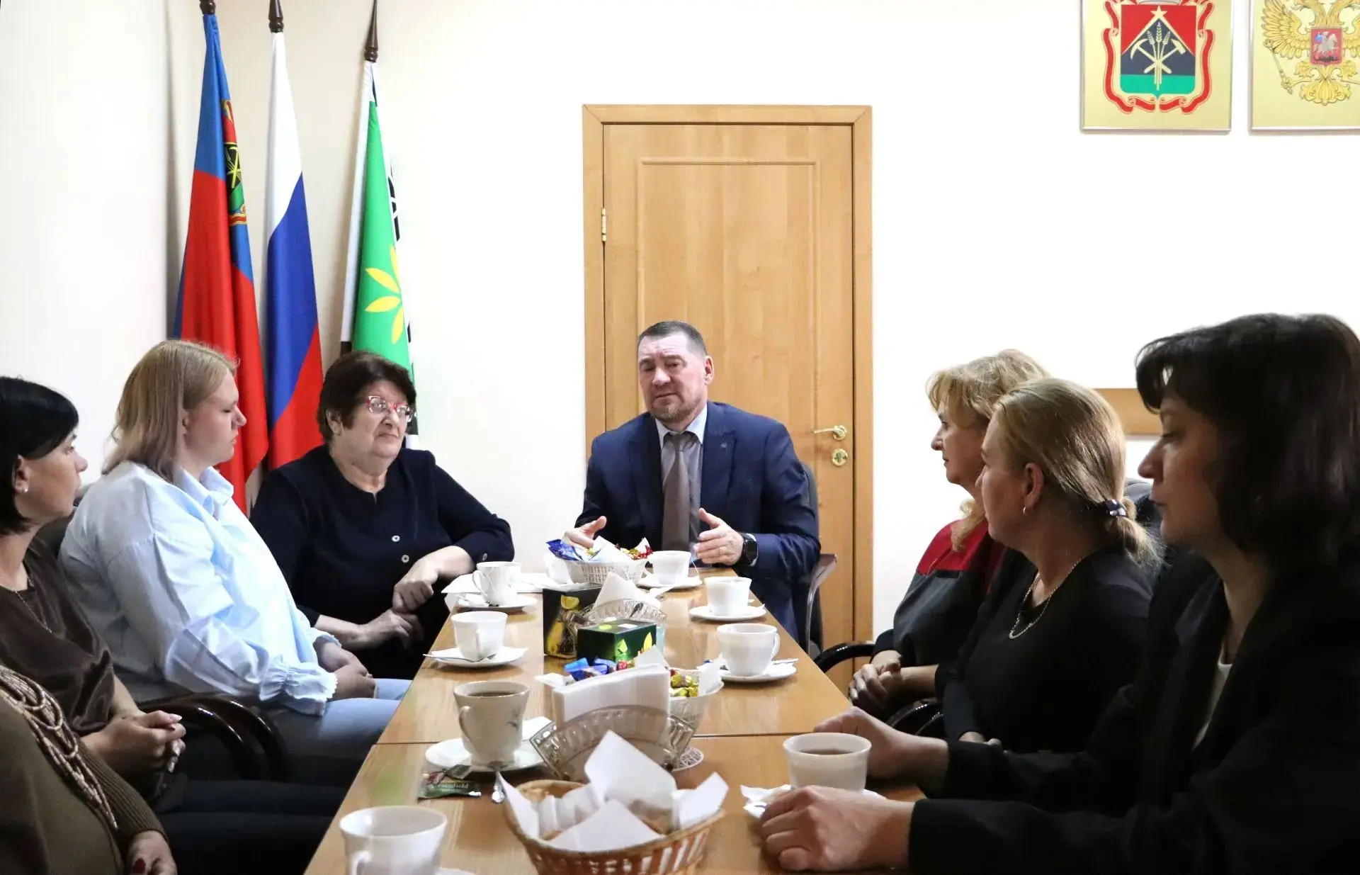📌 Сегодня глава округа Владимир Анатольевич Астафьев и председатель Совета народных де...