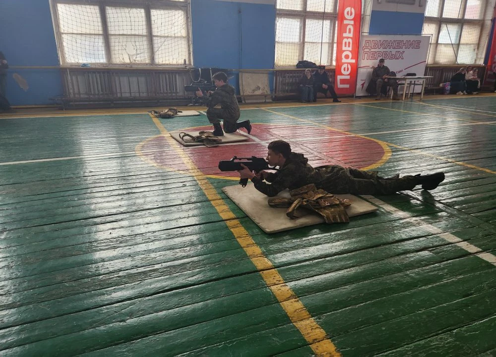 Полным ходом идет муниципальный этап военно-патриотической игры «Зарница 2.0».  Вчера свои силы и вы