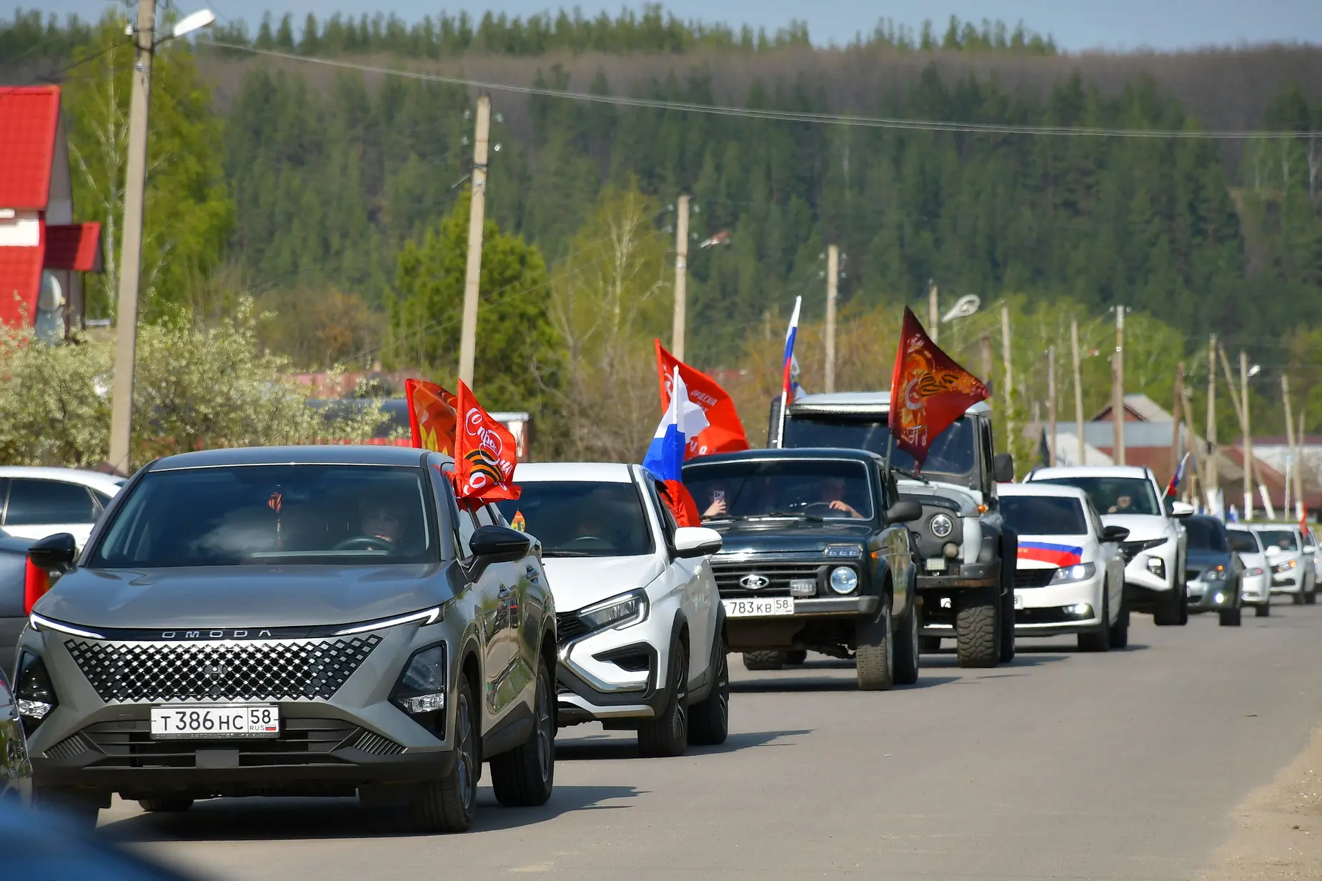 Вчера в Лопатинском районе состоялся автопробег, посвящëнный нашему земляку – участнику...