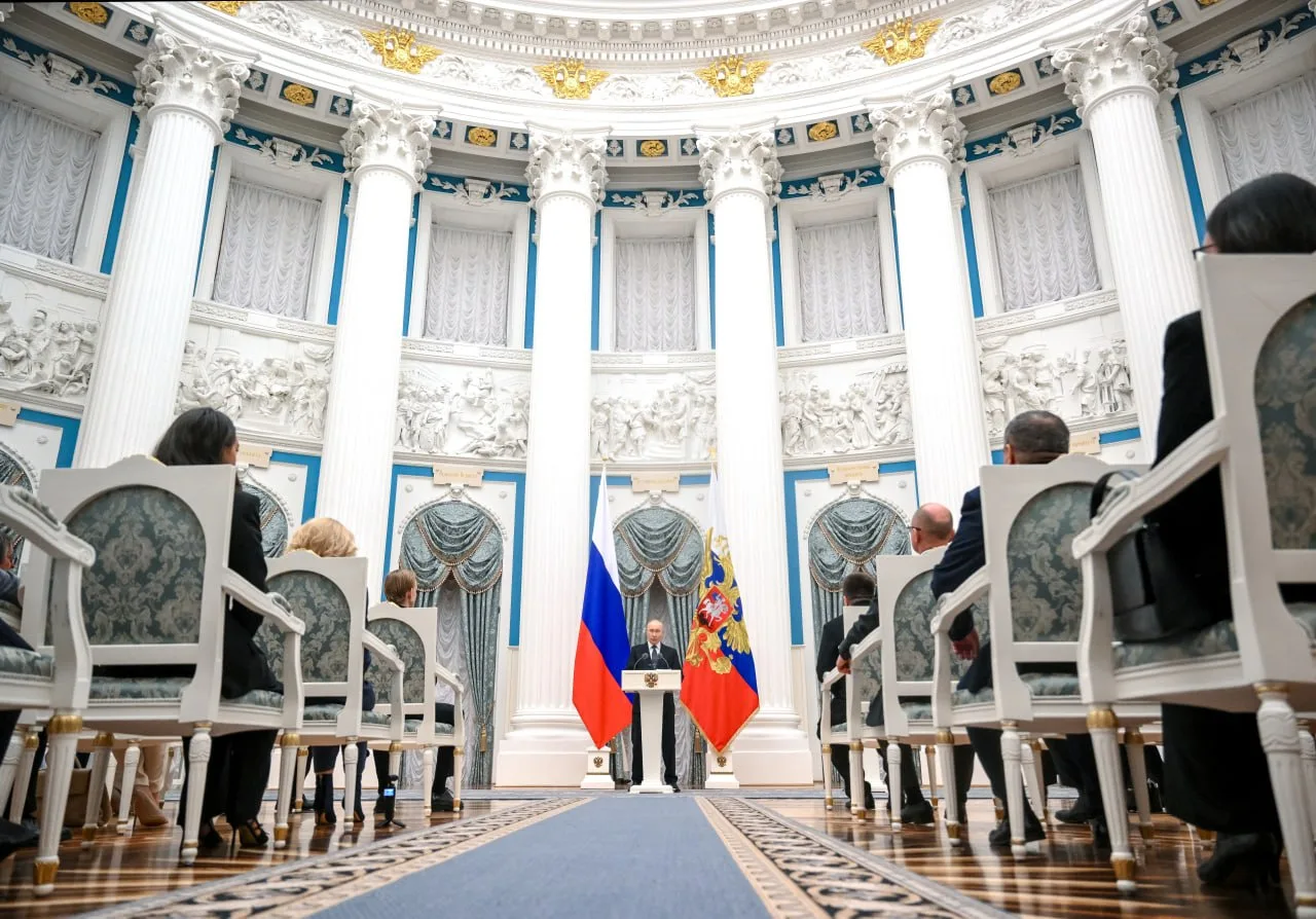 Владимир Владимирович Путин вручил премии Президента для молодых деятелей культуры и в области литер