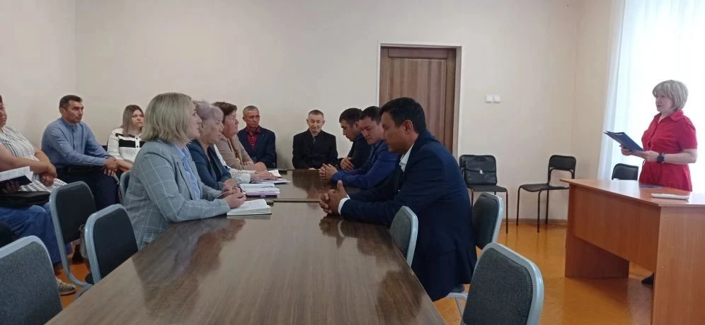 В Администрации Салаватского района прошло совещание по противодействию коррупции
22 июня состоялось