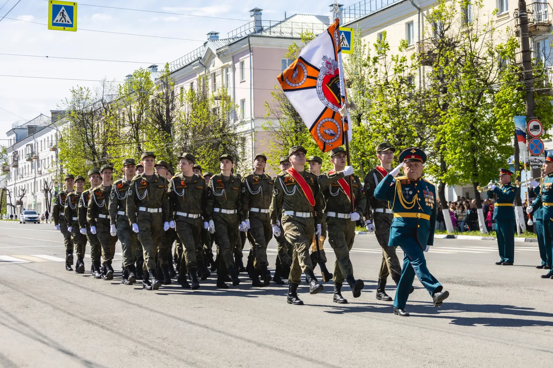 Внимание, будущим курсантам! 🔔

Студентам, поступающим в 2026 году в военный учебный центр, мандатн