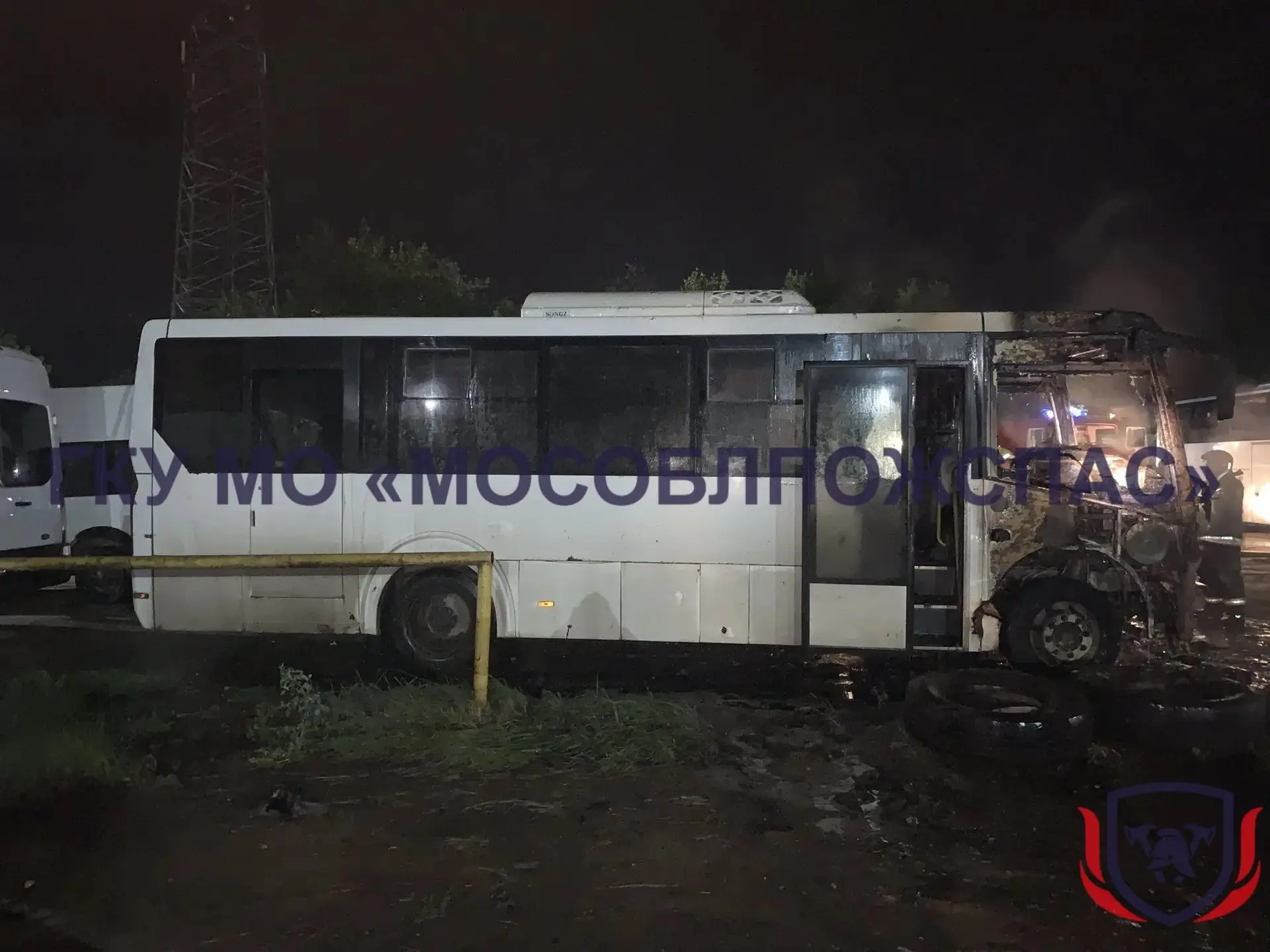 🚌 🔥Огнеборцы потушили горящий автобус в округе #Кашира