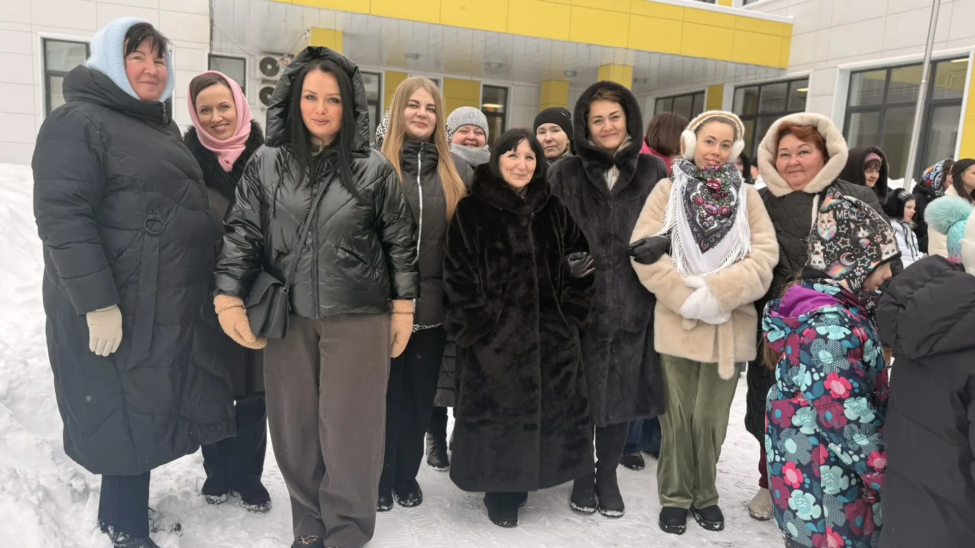 21 февраля в Кадетской школе прошёл День народных промыслов и традиций 🇷🇺  В обоих корпусах школы ре