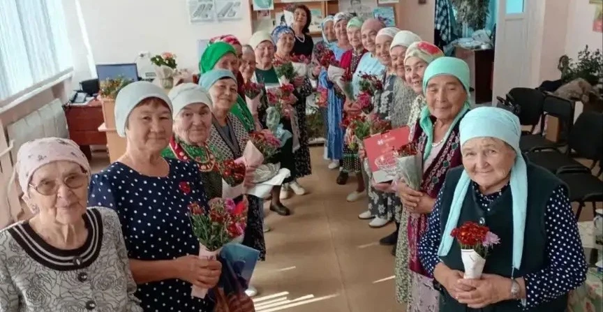 👵👴 Светлый праздник бабушек и дедушек!