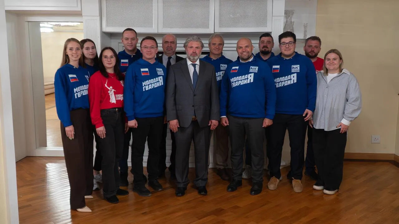 🌍🇷🇺 Вчера у нас была уникальная возможность встретиться с Романом Евгеньевичем Амбаровым— чрезвыч