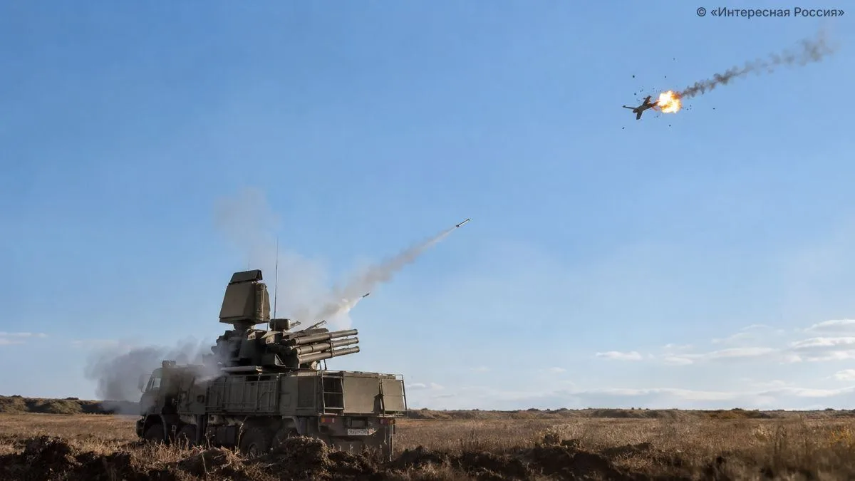 Днём 1 октября в Московской области вновь объявили режим опасности атаки беспилотников.