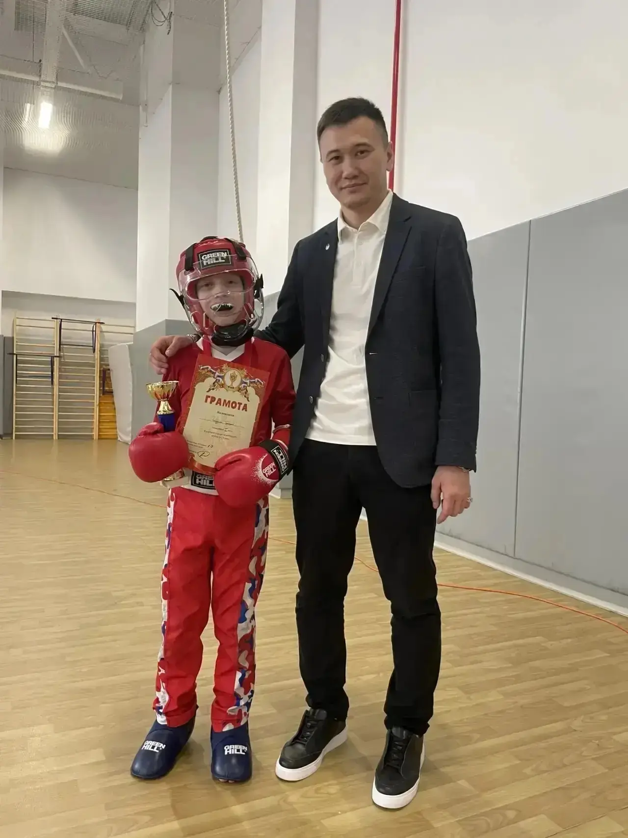 В стенах нашей школы проведен ежегодный клубный турнир по кикбоксингу «Кубок ОЦ «Успех»! В турнире п