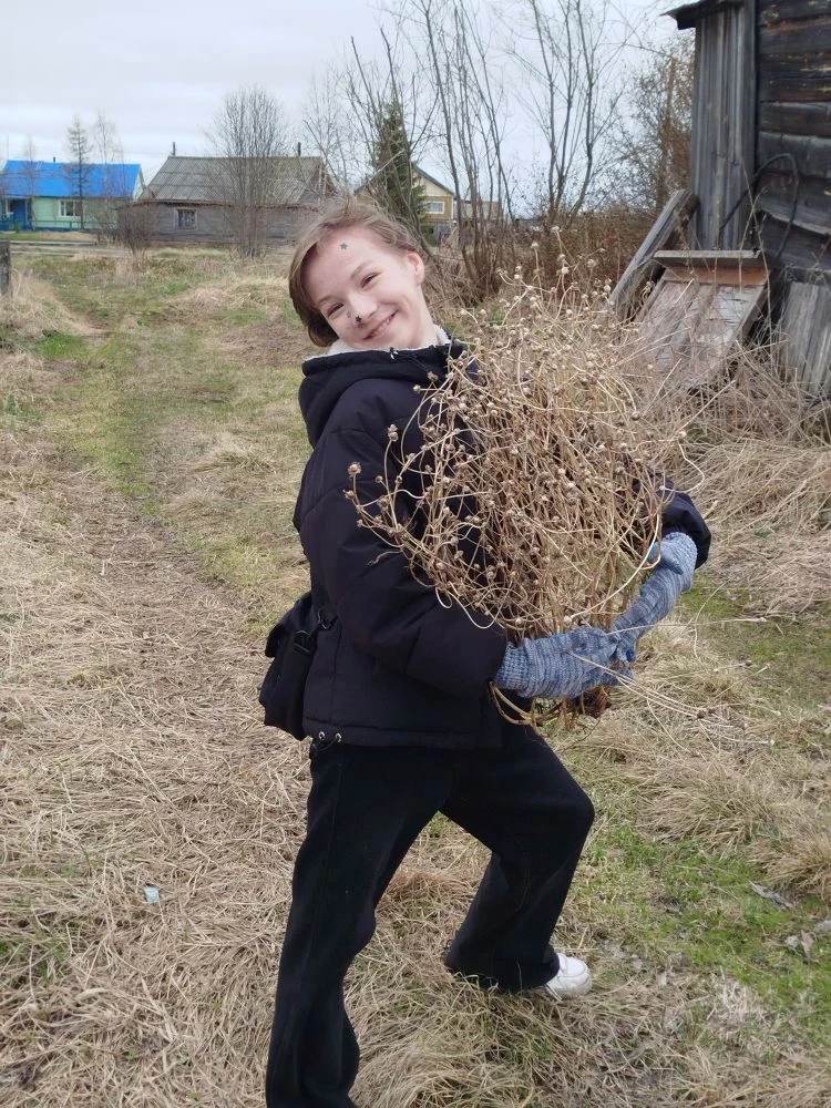 🌾 Ученики нашего села объединились для большой уборки! 🌾