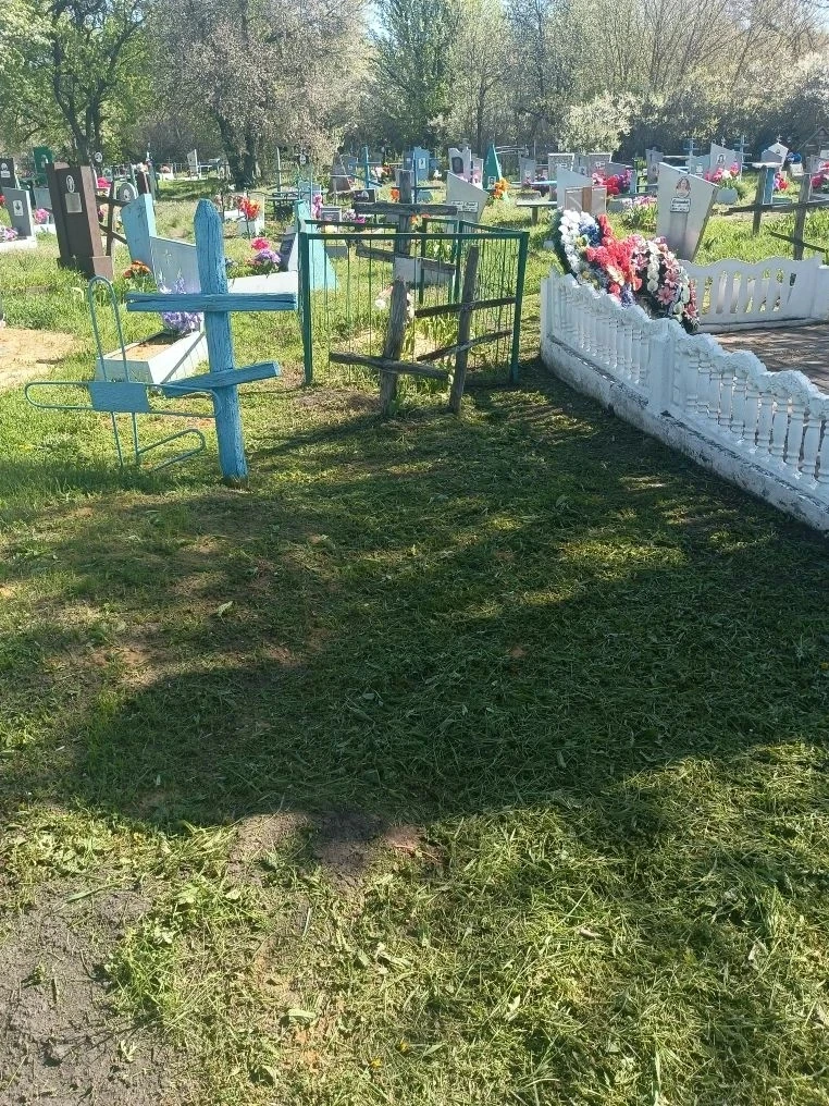 🌿 Покос травы в Шумилинском поселении: работа кипит с самого утра!