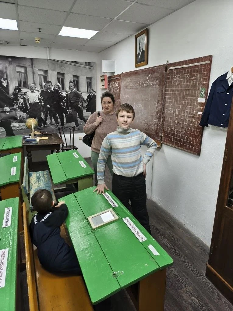 🎉 Поздравляем Илью из 5 «Г» с победой в олимпиаде «Музеи.Парки.Усадьбы»!   🔍 В этом году Илья принял