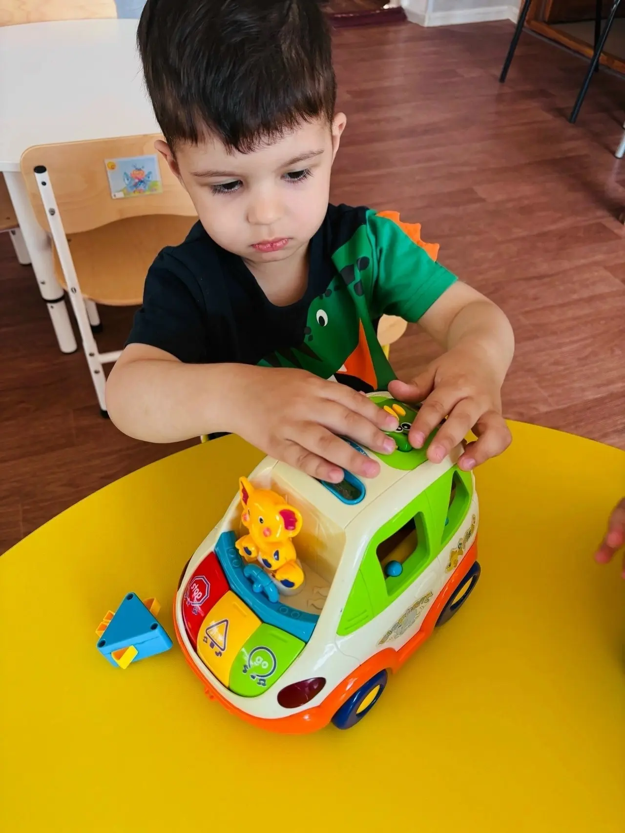 В нашем детском саду 🏡 в первой группе раннего возраста с помощью игр малыши учатся со...
