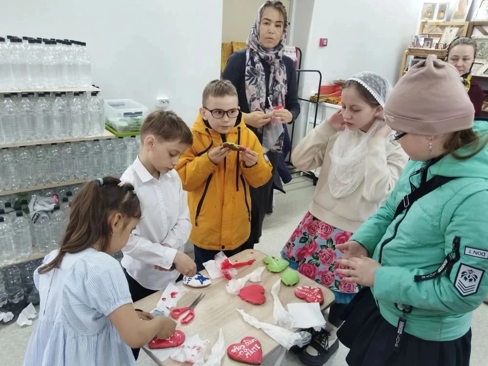 Община молодого прихода во имя святителя Спиридона Тримифунтского в микрорайоне Луговое не только го