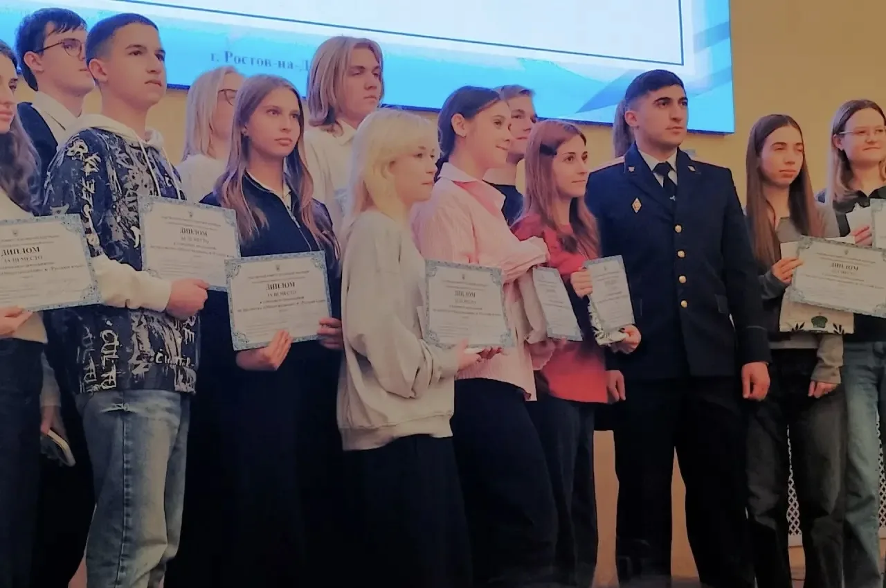 🏆Покоряем новые вершины!  📕28 марта состоялась олимпиада школьников 9-11 классов по предметам  "Обще