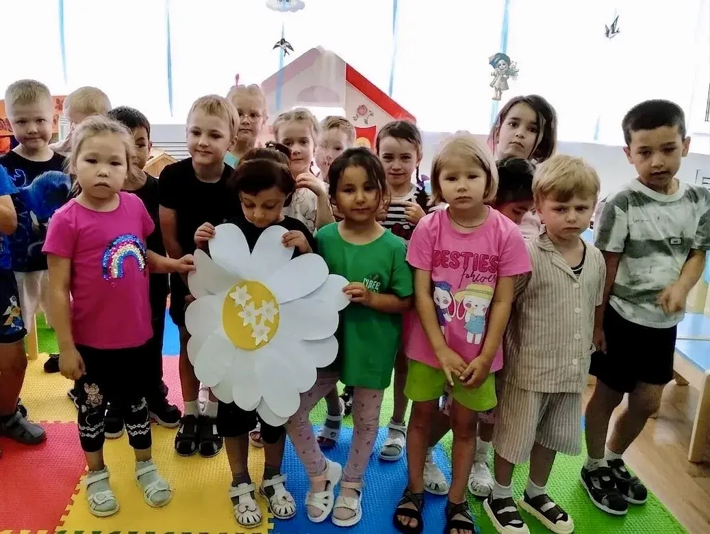 🌼 Счастье — это когда мы вместе!

В преддверии одного из самых светлых и добрых праздников — Дня се