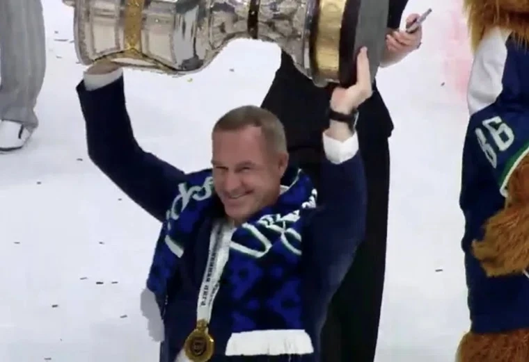 Хоккейный клуб «Югра» стал чемпионом ВХЛ  Хоккейный клуб «Югра» стал победителем чемпионата России В