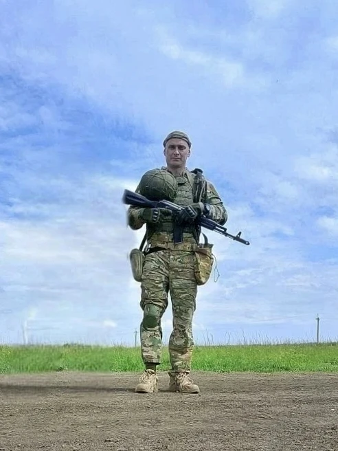 Дорогой наш, боевой Брат МОБИСТ, с Днём рождения тебя поздравляет весь личный состав БАРС 11 во глав