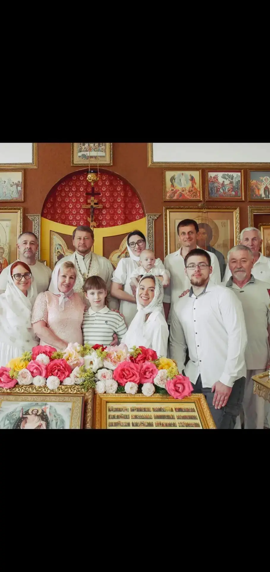 🏛 Семья — начало всех начал
Дорогие друзья!
В этот прекрасный летний день, 8 июля, мы от всей души 