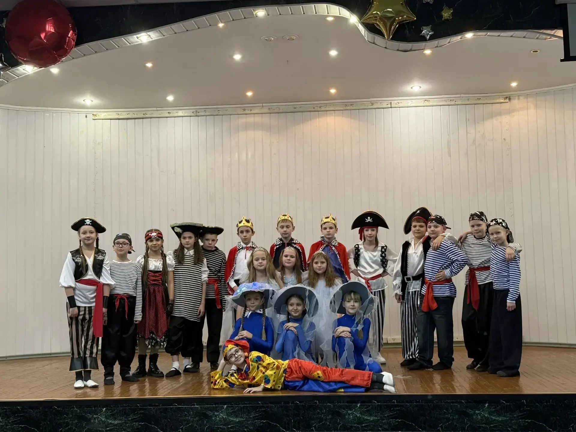 Большой детский театр  "Чайка", руководитель  Михель  Ольга  Христьяновна, представил н...