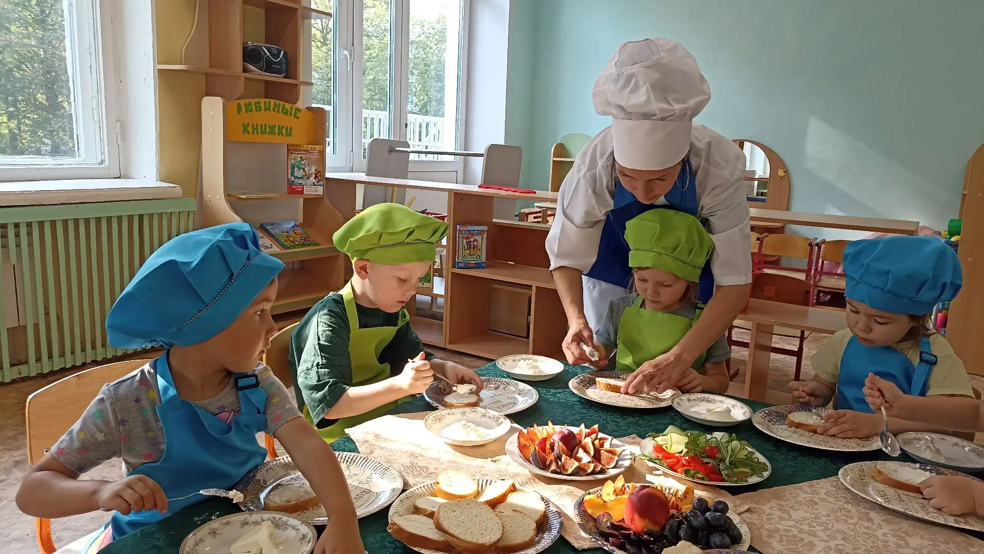 В рамках республиканского проекта «Профессионалитет - детский сад», члены женское движе...
